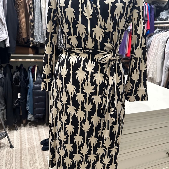 DVF Wrap Dress - Picture 8 of 8